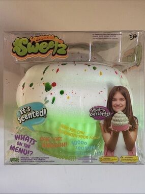 Squeezee Sweetz Cupcake Squishy  Scented